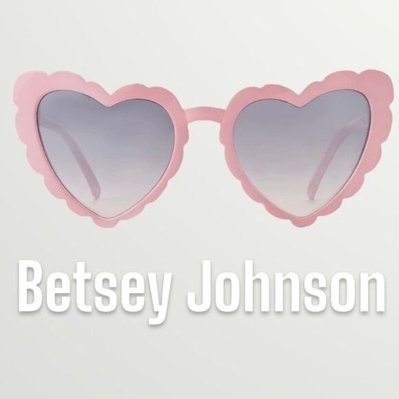 Betsey Johnson, Women\'s Queen of Hearts Sunglasses, Crystal Pink Frames & Case main image 11